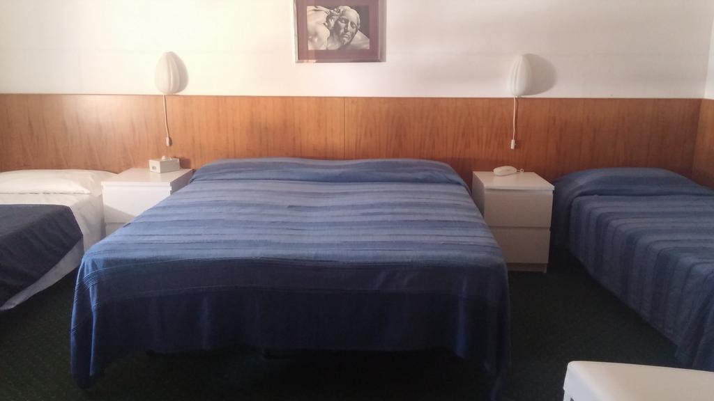 Hotel Ariston Piombino Rum bild