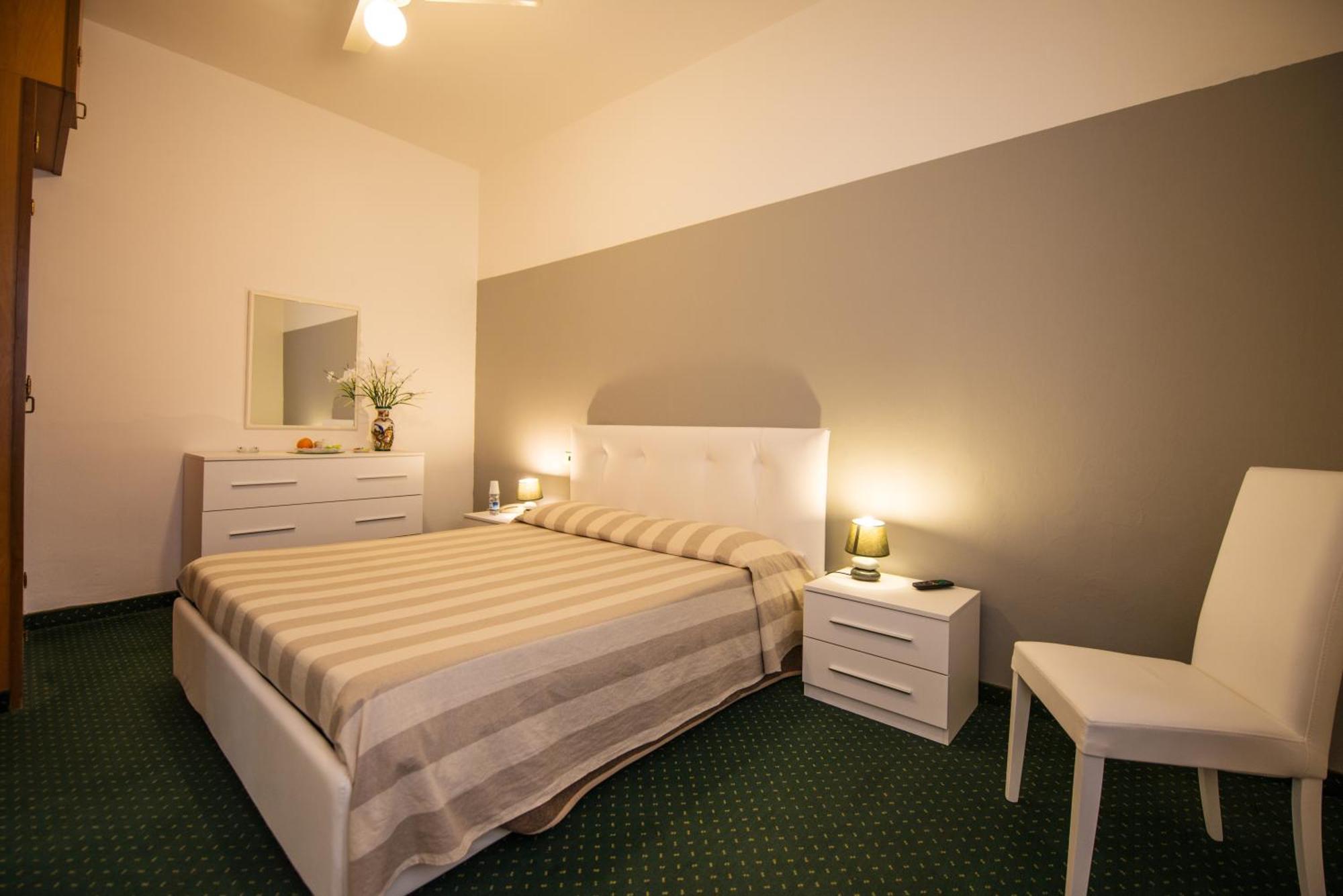 Hotel Ariston Piombino Rum bild