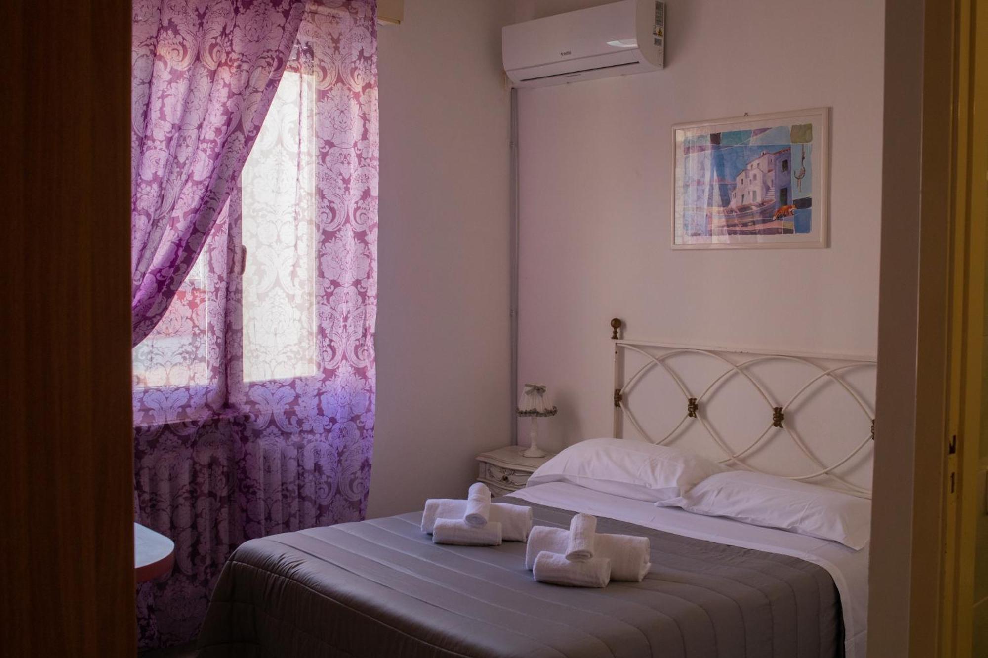 Hotel Ariston Piombino Exteriör bild