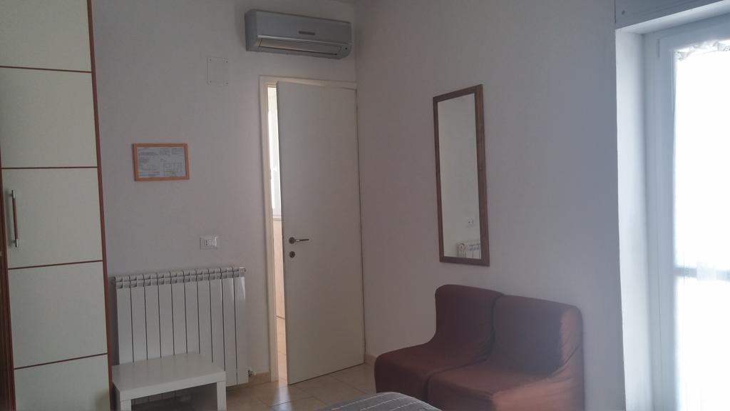 Hotel Ariston Piombino Exteriör bild