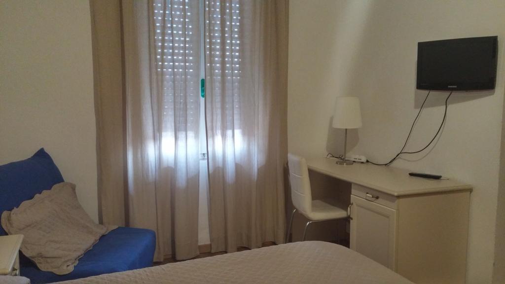 Hotel Ariston Piombino Exteriör bild